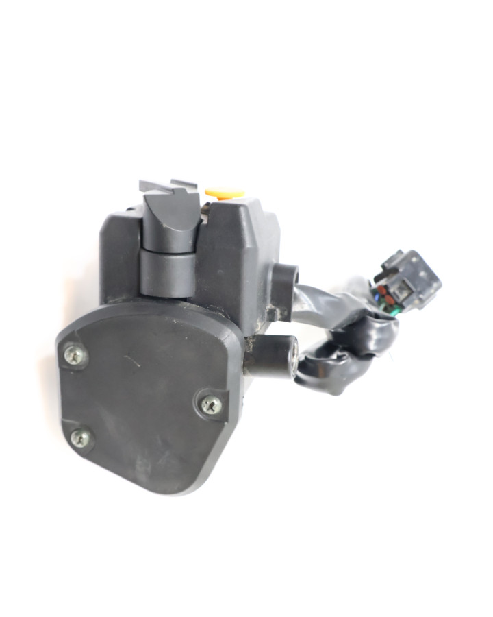 Linhai 500D Promax, omkopplare/tumgas höger