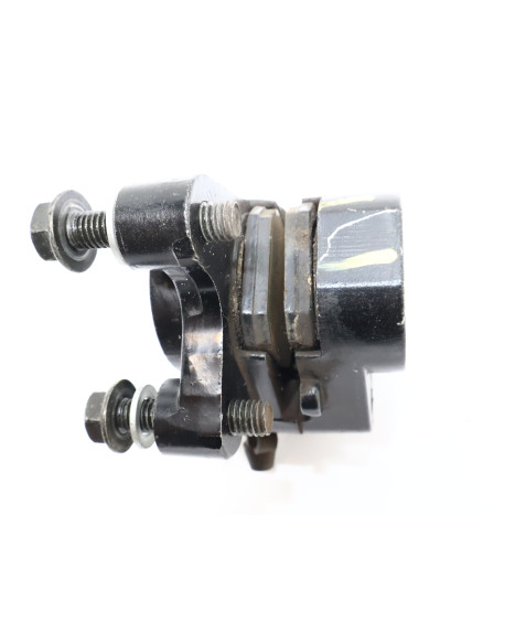 Peugeot Streetzone, bromsok fram