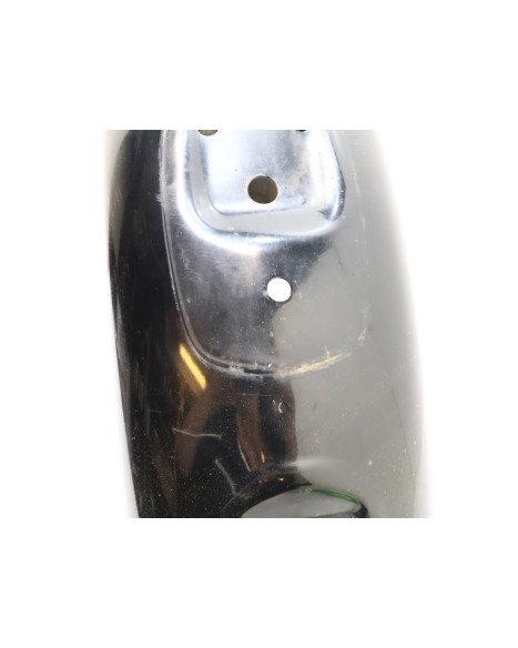 Honda VT750 Shadow, bakskärm