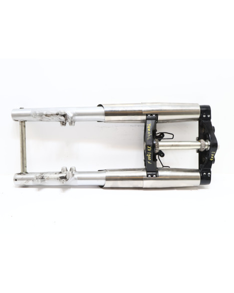 Yamaha XV 1900A Midnight Star, framgaffel