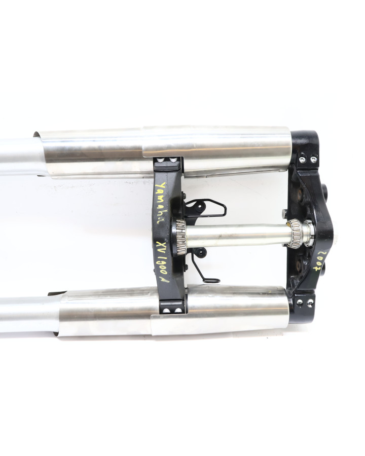 Yamaha XV 1900A Midnight Star, framgaffel