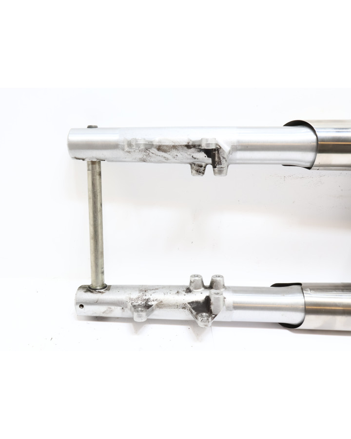 Yamaha XV 1900A Midnight Star, framgaffel