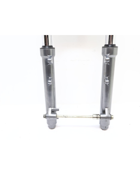 Yamaha Slider, framgaffel