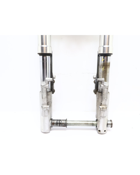 Kawasaki VN1500 Mean Streak, framgaffel