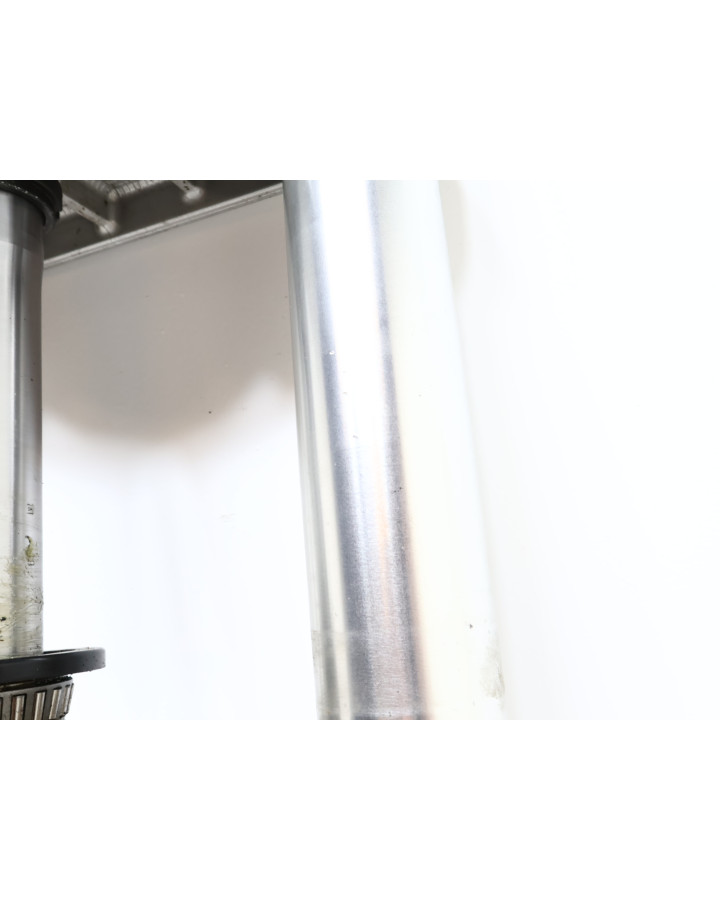 Kawasaki VN1500 Mean Streak, framgaffel