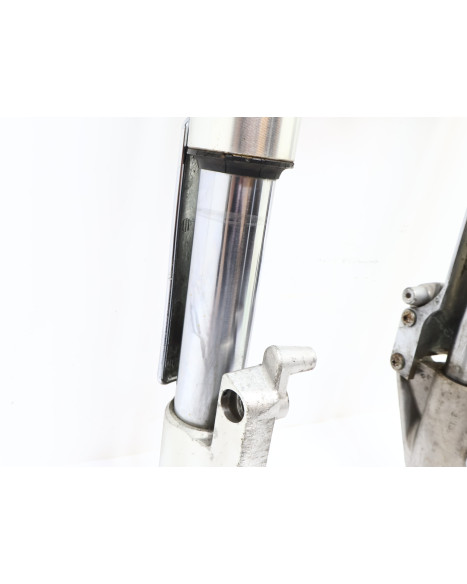 Kawasaki VN1500 Mean Streak, framgaffel