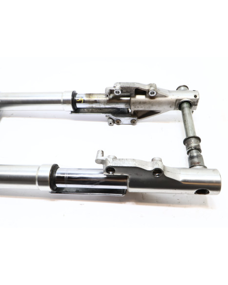 Kawasaki VN1500 Mean Streak, framgaffel