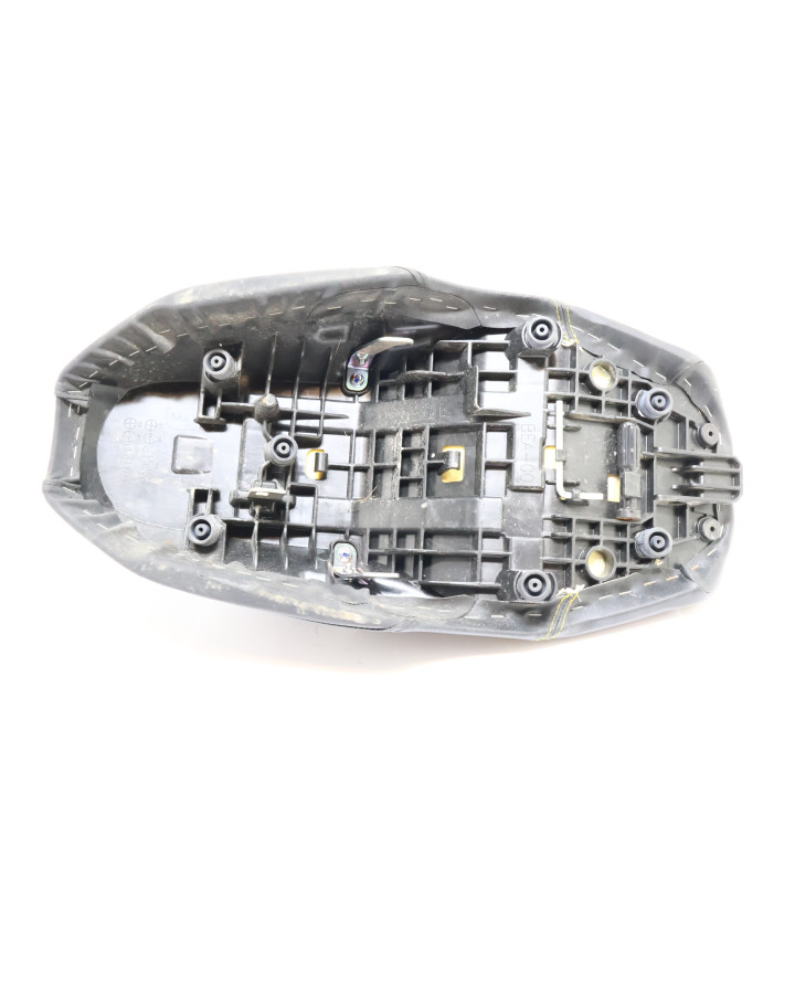 Yamaha XSR900, sadel