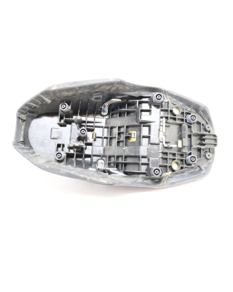 Yamaha XSR900, sadel