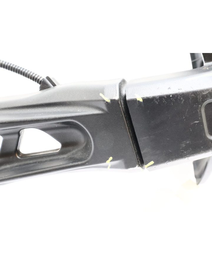 Yamaha MT-09, registreringsskylthållare