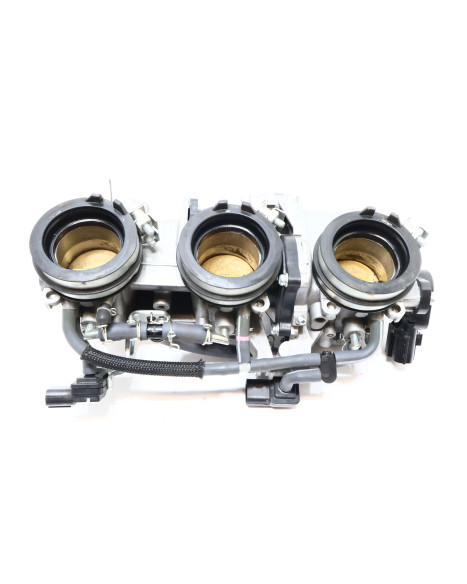 Yamaha MT-09, gasspjäll/insprut