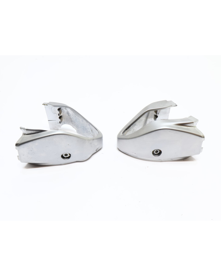 Vespa Primavera, plastdetalj styrkåpa (par)