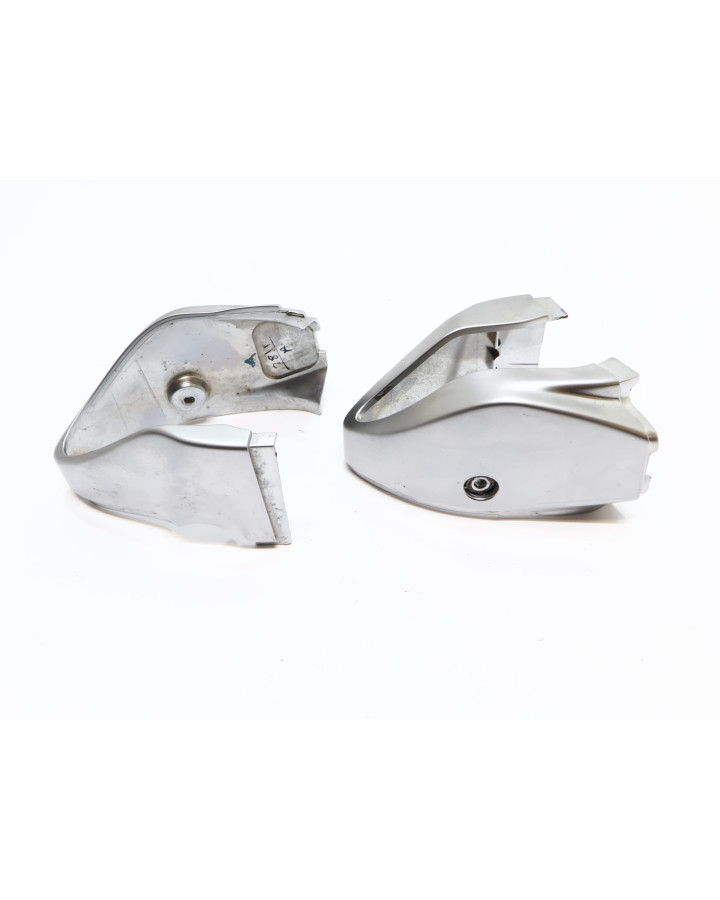 Vespa Primavera, plastdetalj styrkåpa (par)