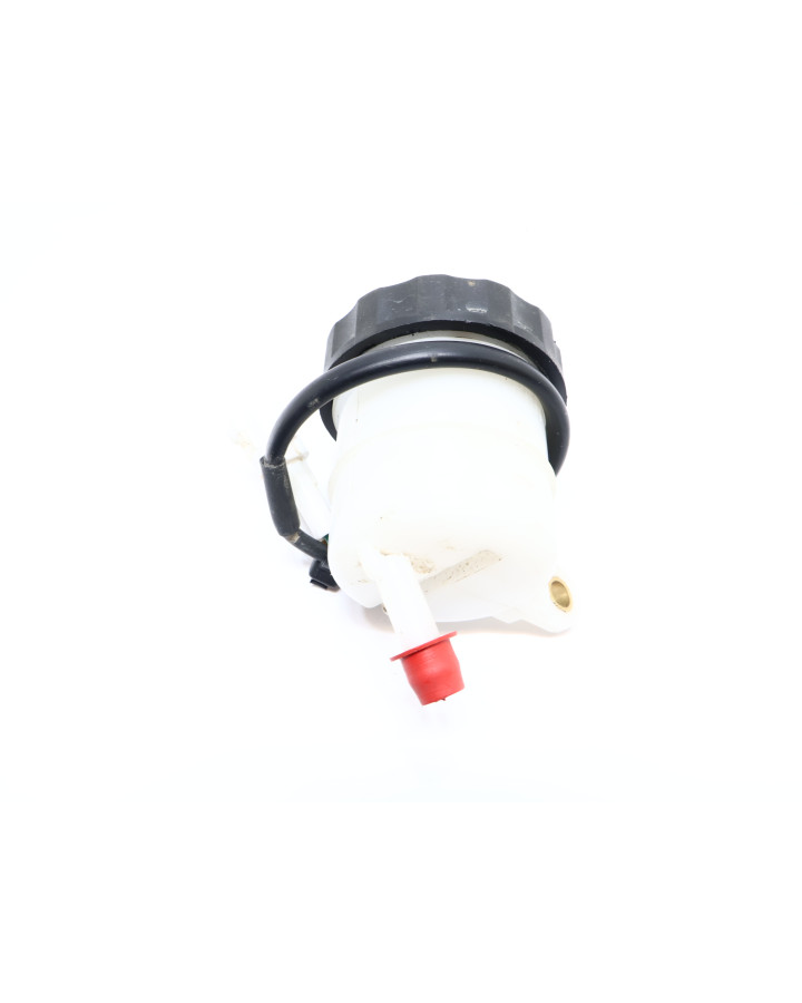 Linhai 500D Promax, bromsvätskebehållare