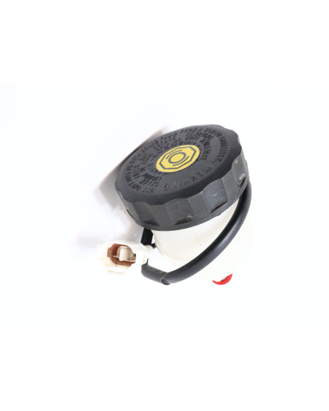 Linhai 500D Promax, bromsvätskebehållare