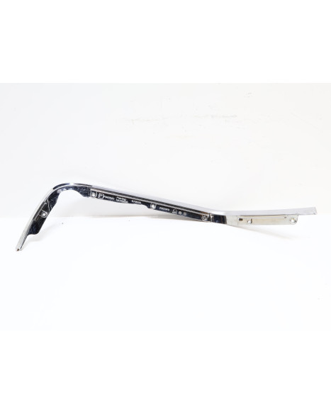 Vespa Sprint/Primavera, kromlist höger fram