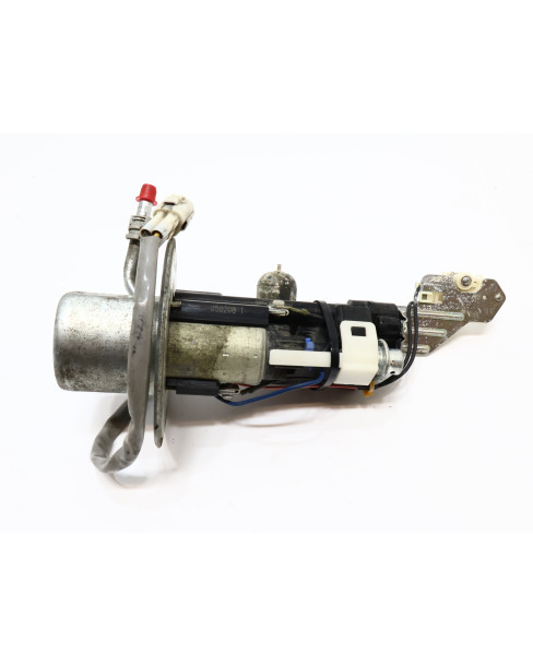 Suzuki DL 1000 V-Strom, bränslepump 2