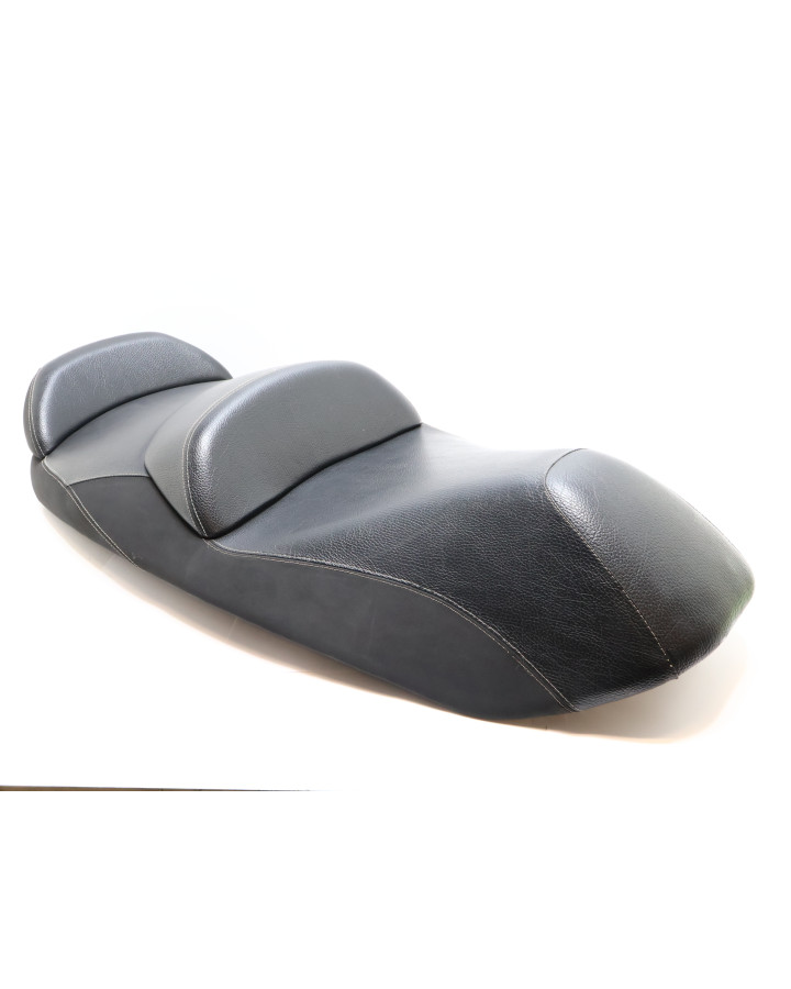 Piaggio MP3 500, sadel