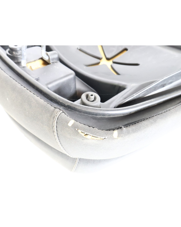 Piaggio MP3 500, sadel