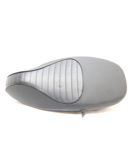 Vespa Sprint/Primavera, sadel