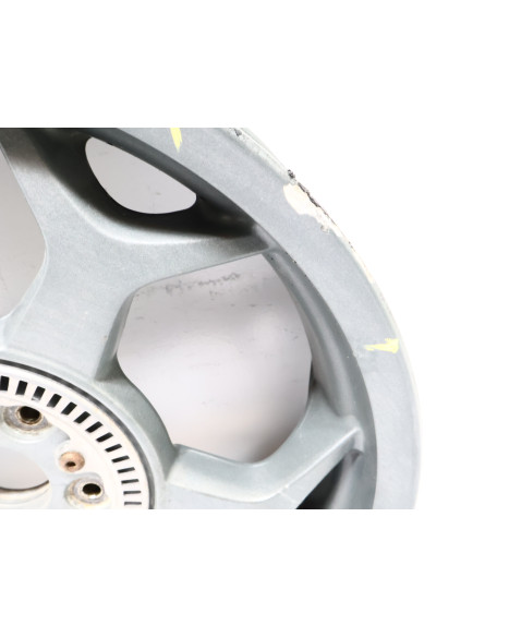 Piaggio MP3 500, bakfälg