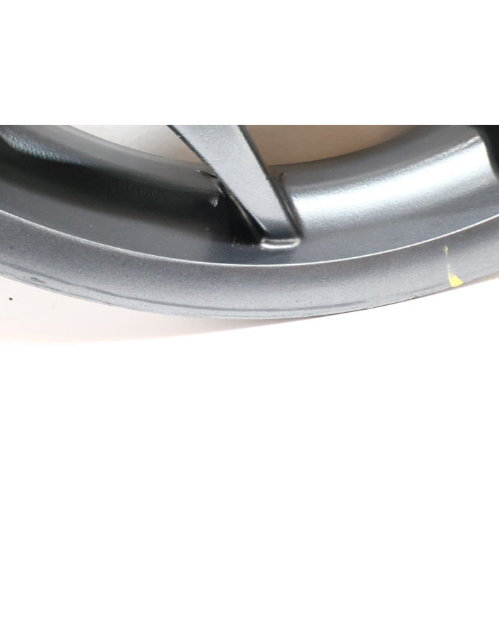 Piaggio MP3 500, framfälg