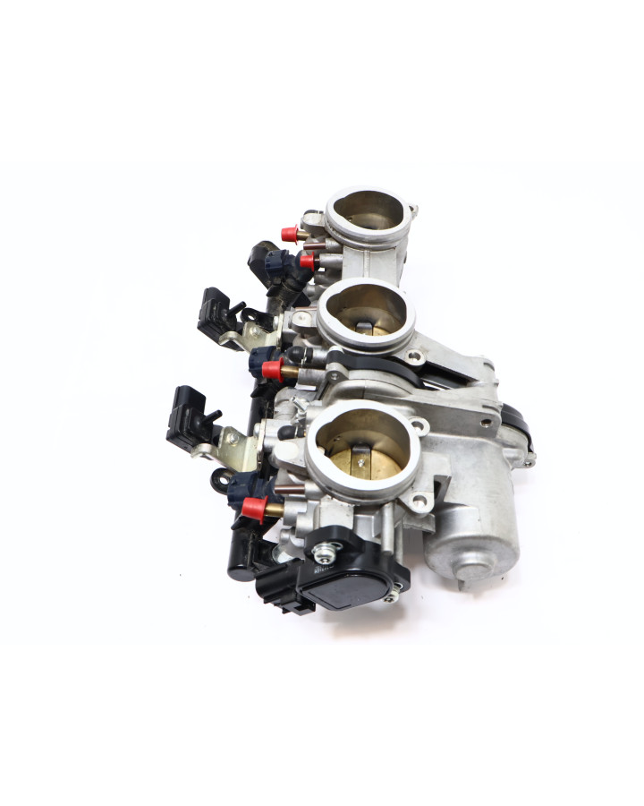 Yamaha XSR900, gasspjäll/insprut