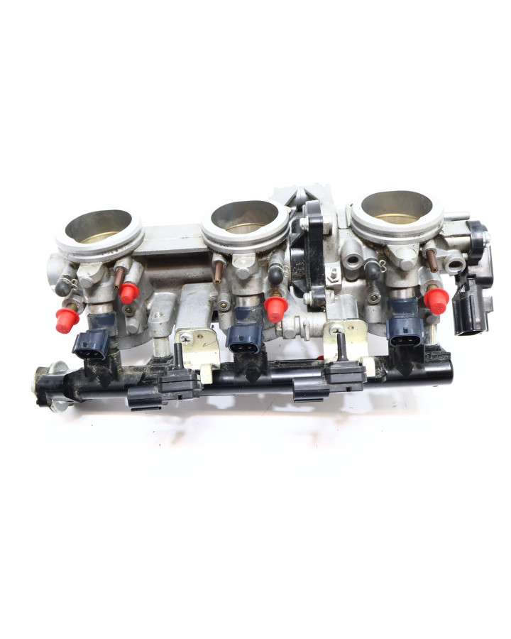 Yamaha XSR900, gasspjäll/insprut