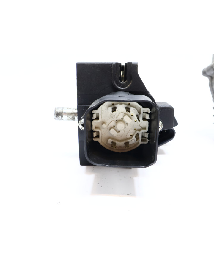 Piaggio MP3 500, tändningslås med ECU/gasspjäll