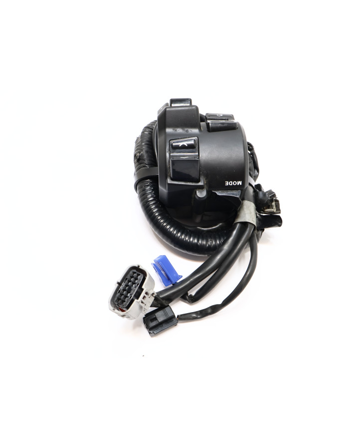 Yamaha XSR900, omkopplare vänster