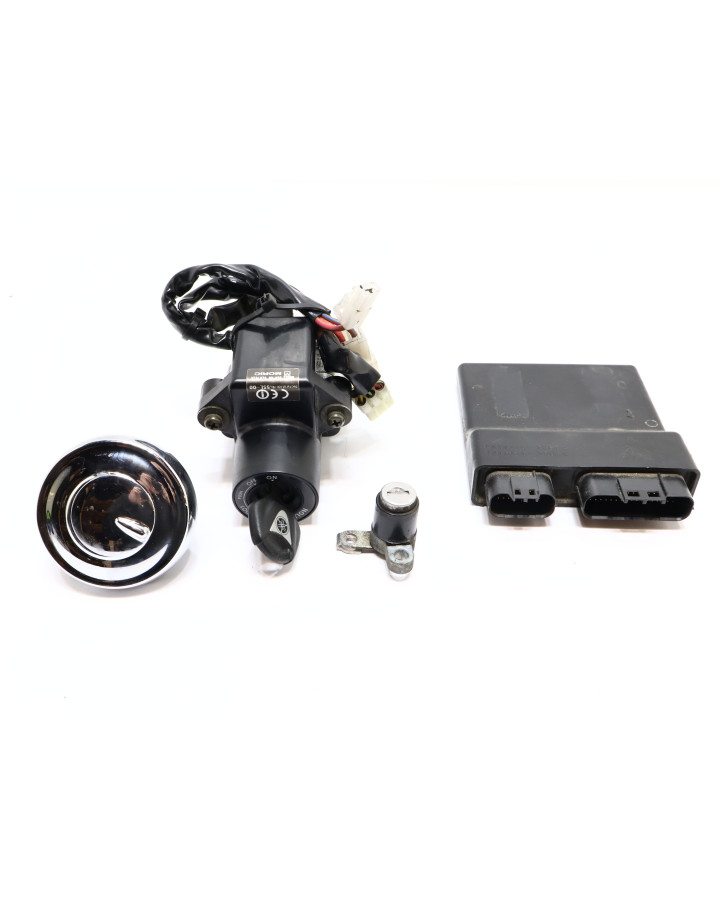 Yamaha XV 1900A Midnight Star, tändningslås med...