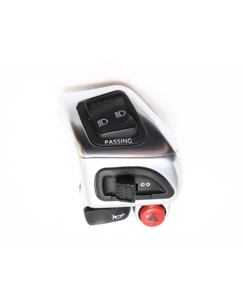 Piaggio MP3 500, omkopplare vänster 2