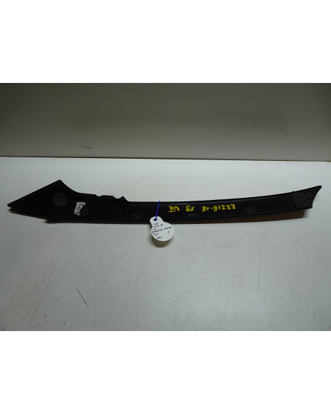 Aixam S9, plastdetalj vindruta vänster