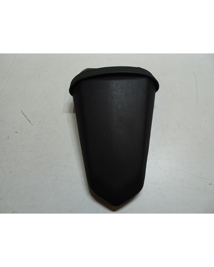 Yamaha R1, passagerarsadel