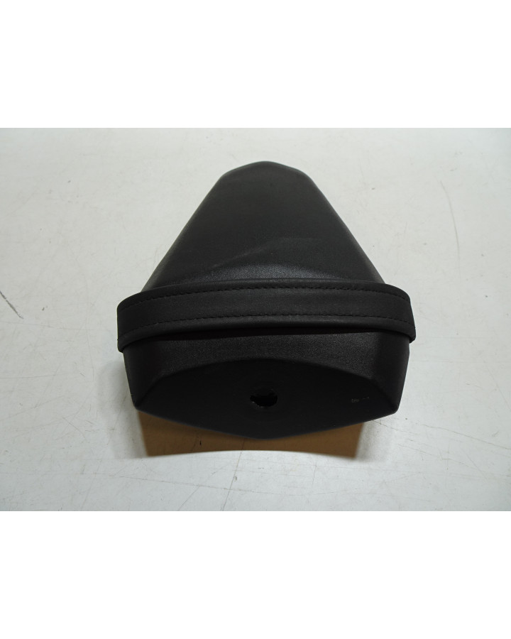 Yamaha R1, passagerarsadel