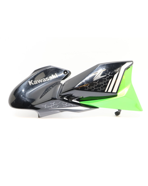 Kawasaki Z900, tankkåpa höger