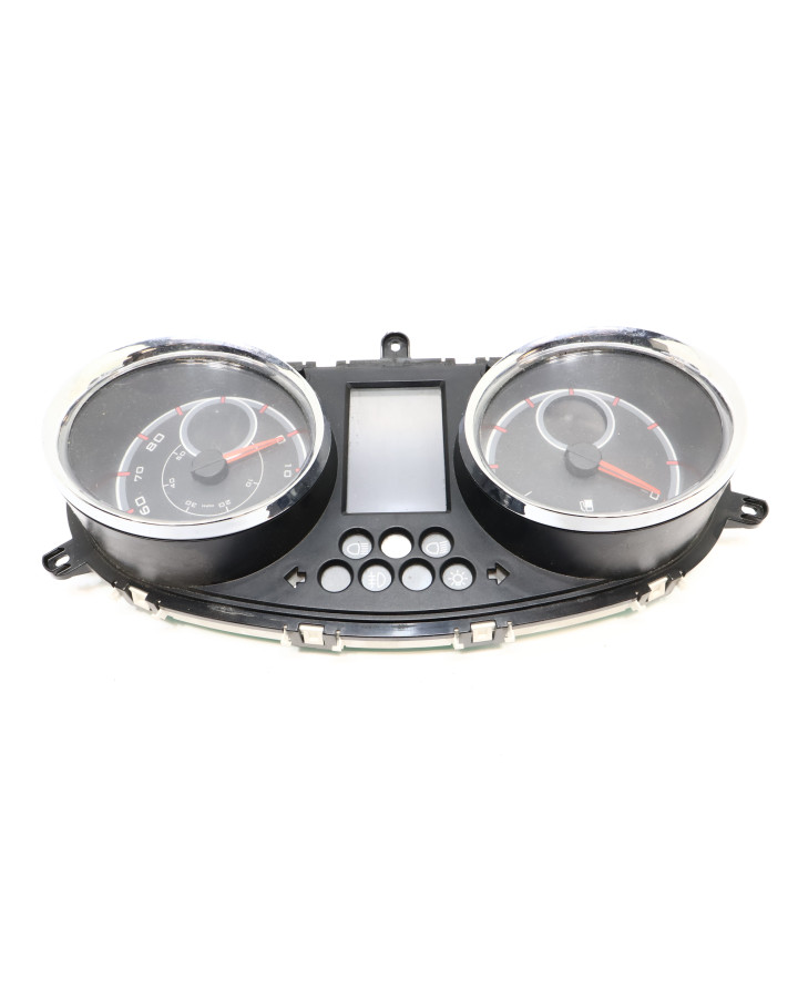 Aixam S8, instrumentpanel