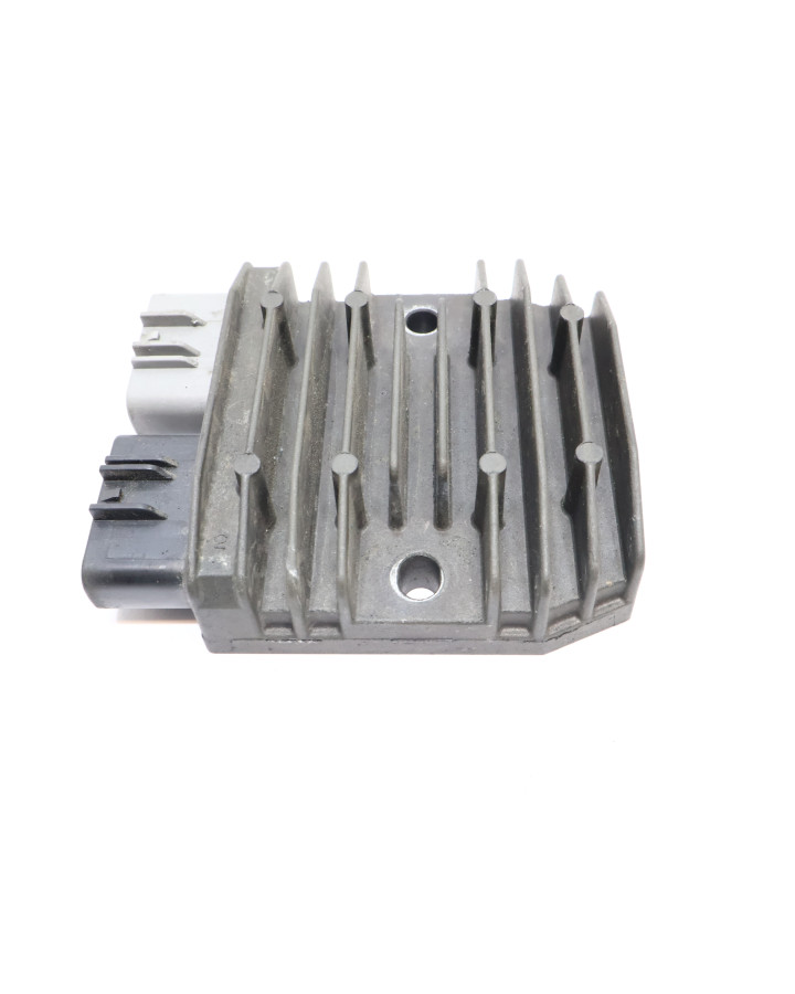 Yamaha XV 1900A Midnight Star, voltregulator