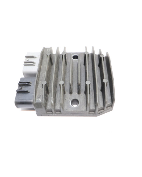 Yamaha XV 1900A Midnight Star, voltregulator