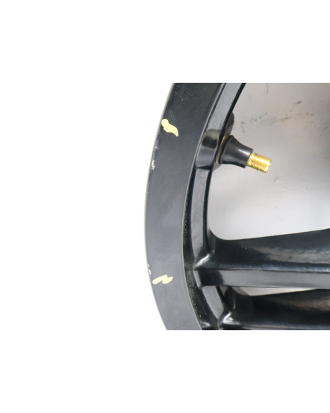 Peugeot Speedfight 4, bakfälg