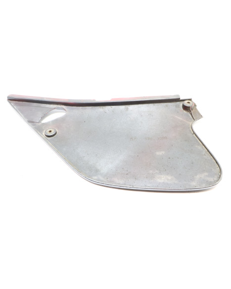 Rieju Spike, bakre sidokåpa höger