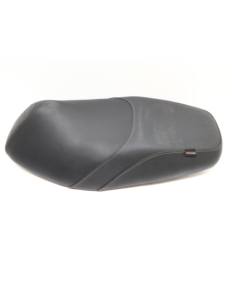 MotoCR Big Max, sadel