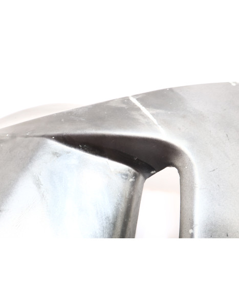 Rieju Spike, kylarvinge höger