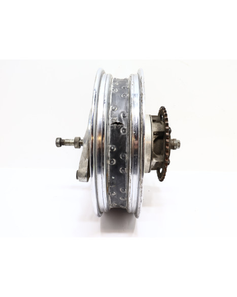 Honda VT750 Shadow, bakfälg