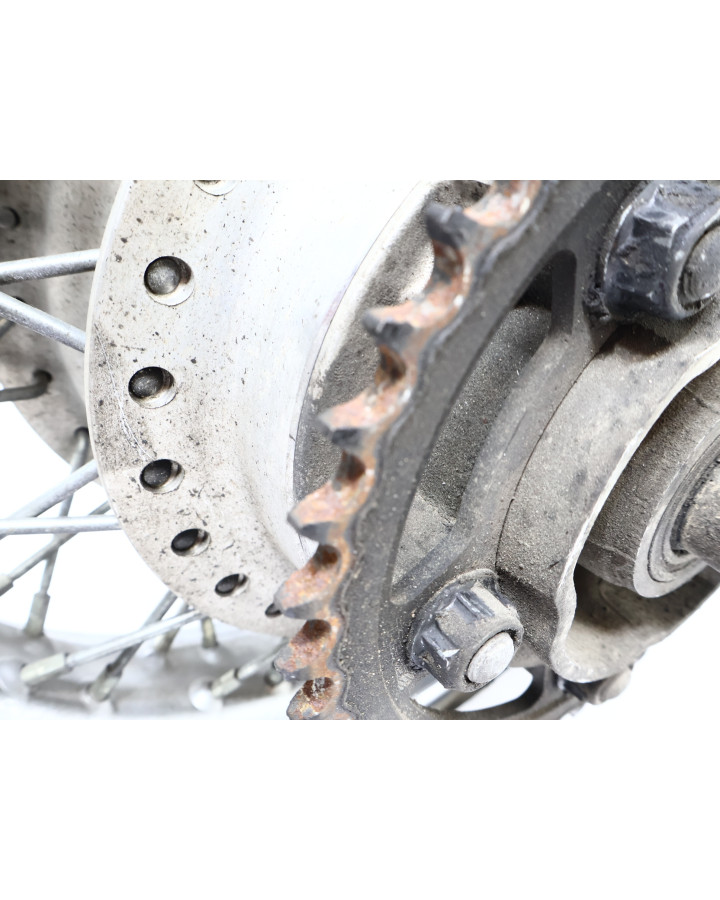 Honda VT750 Shadow, bakfälg