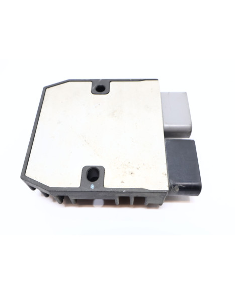 Yamaha XVS 1300A Midnight Star, voltregulator