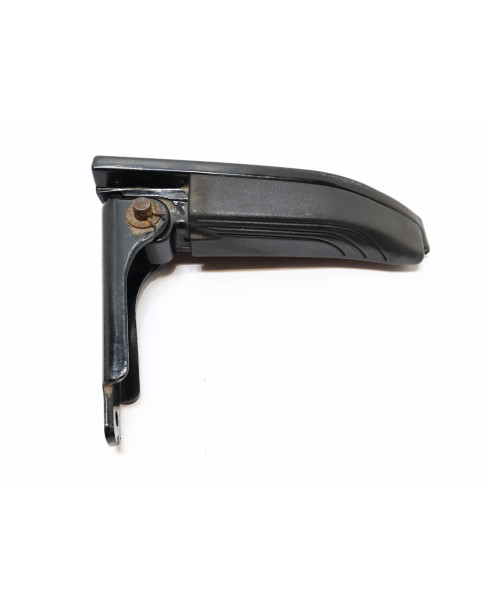 Piaggio MP3 500, passagerarfotpinne höger komplett