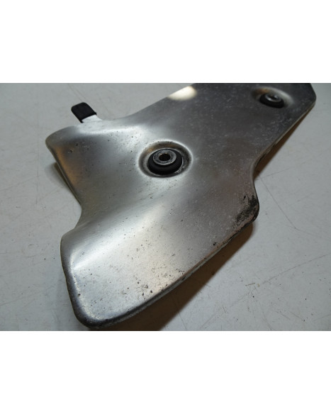 Yamaha R1, nedre skydd vänster