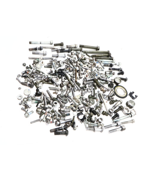 Yamaha XV 1900A Midnight Star, skruvkit 2