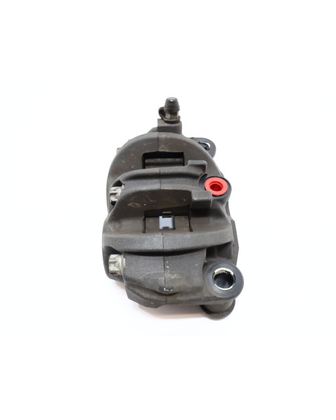 Honda CB125R, bromsok fram 2